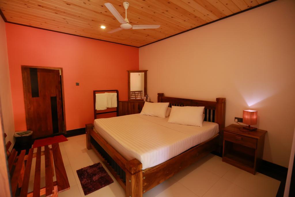 Eco Hotel Black & White - Anuradhapura Mihintale Kültér fotó